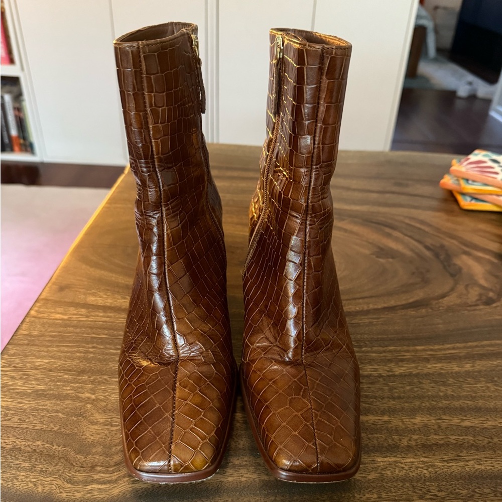 ALOHAS Brown Croc-Embossed Heeled Boots